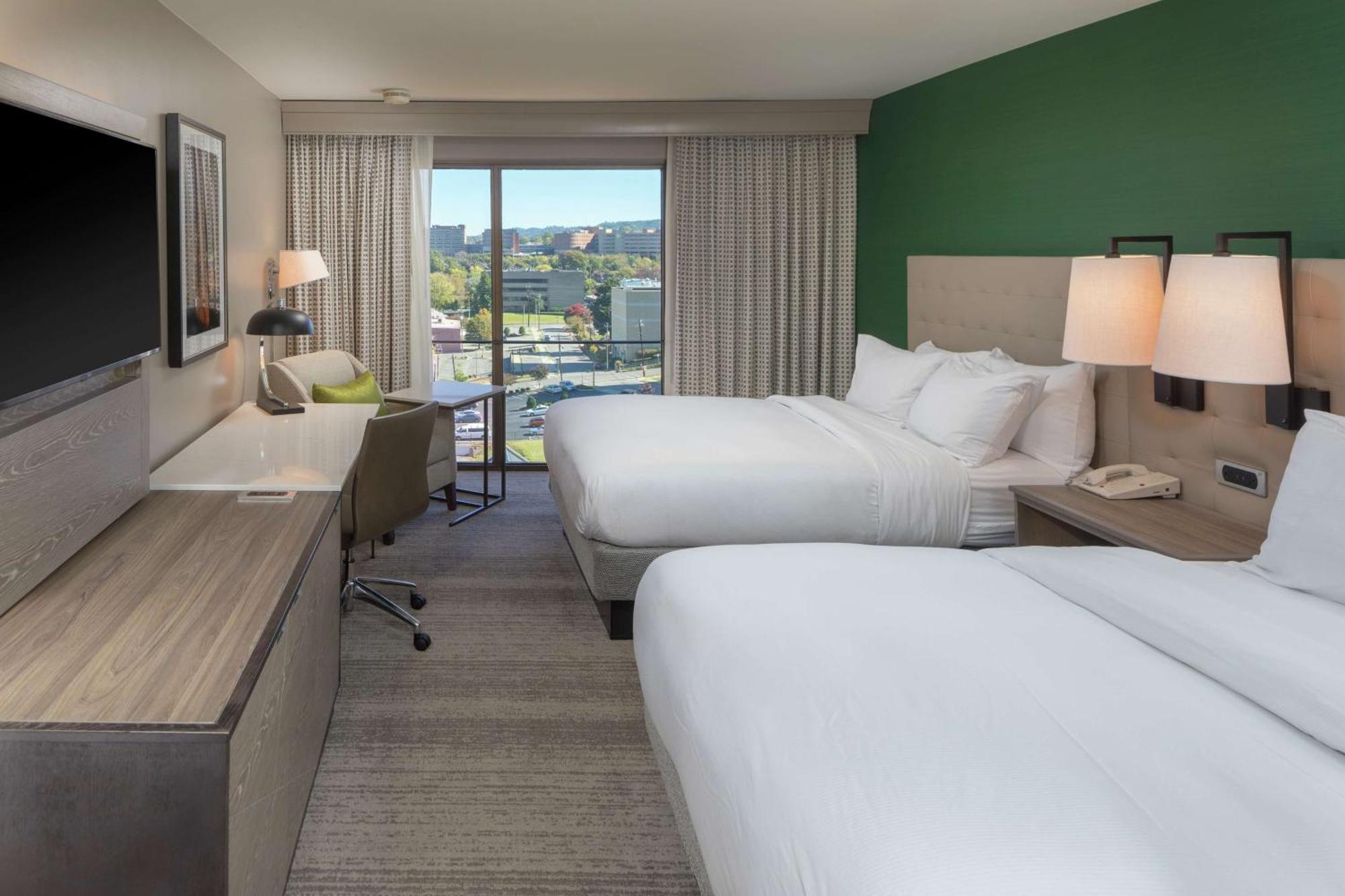 Отель Hilton Birmingham Downtown At Uab Экстерьер фото